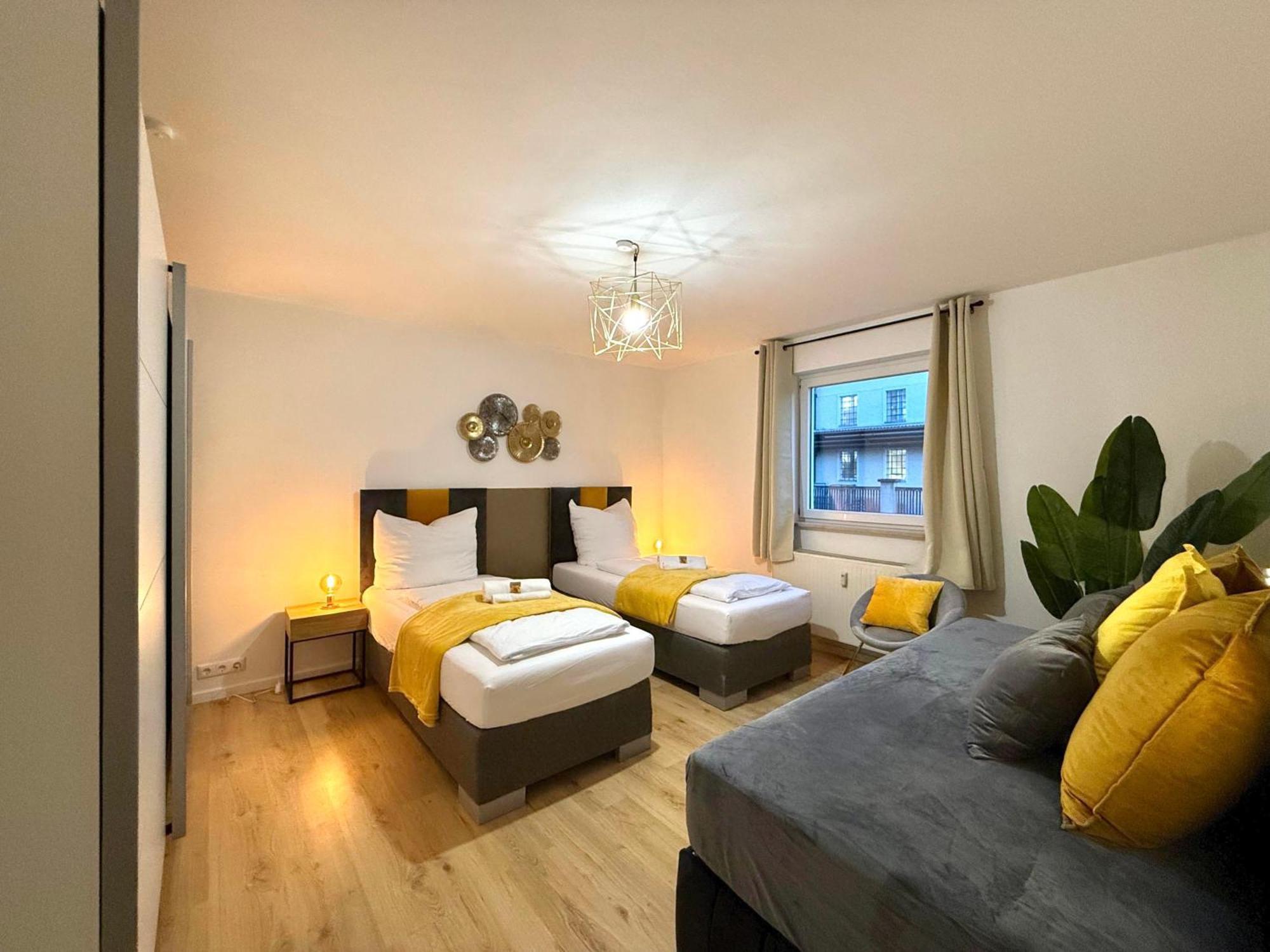 Yay - 65M2 Apartment Am Bahnhof - Smart Tv - Internet - Kaffee - Waschmaschine - Trockner Mühldorf Eksteriør bilde
